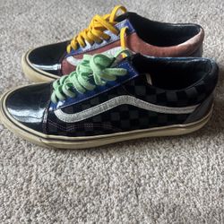 Old Skool Vanz size 12