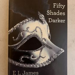 Fifty Shades Darker by E. L. James (Paperback, Erotic Trilogy Book 2) 