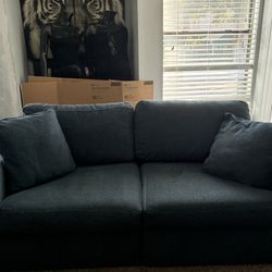 2 Matching Couches 