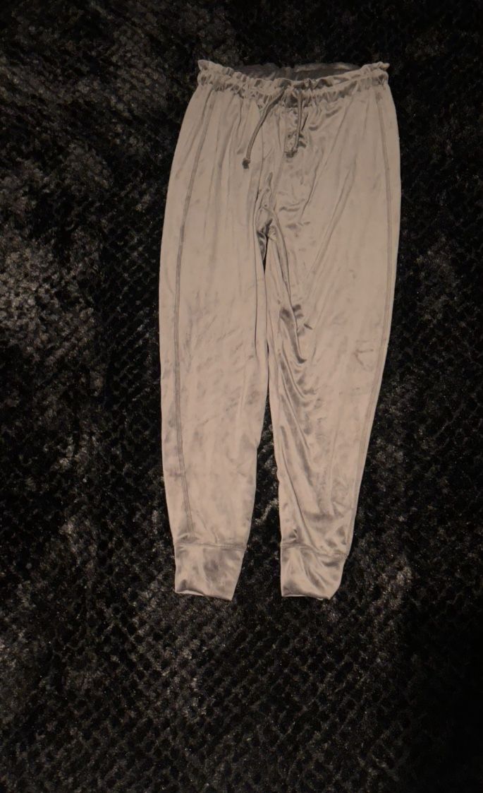 Vivre La Vie Velvet Joggers – Gray Velour Lounge Pants (L)