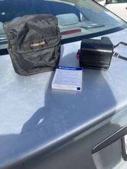 Polaroid 600 Instant Camera + Case + Paper 
