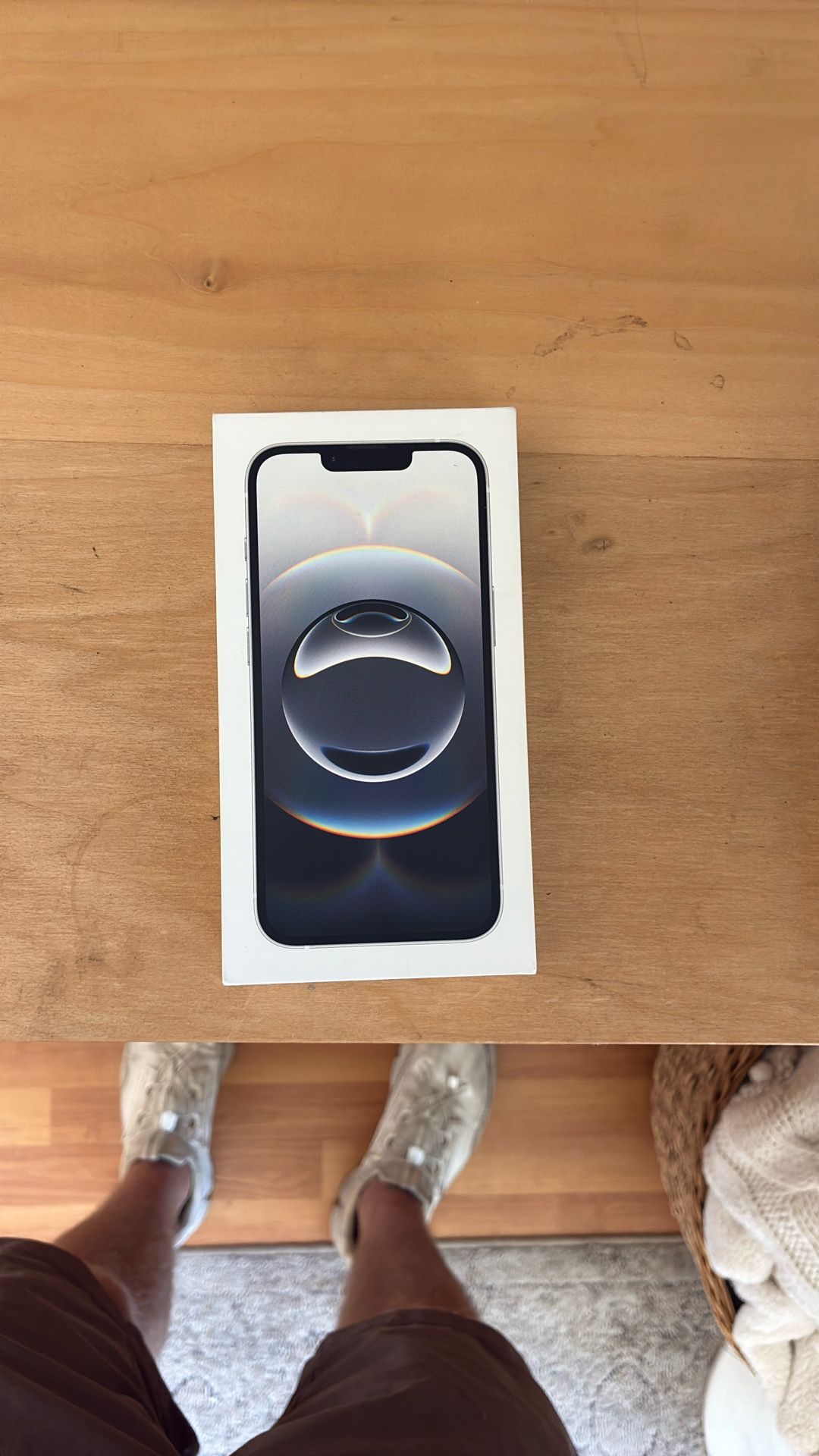 iPhone 16e 128GB - White