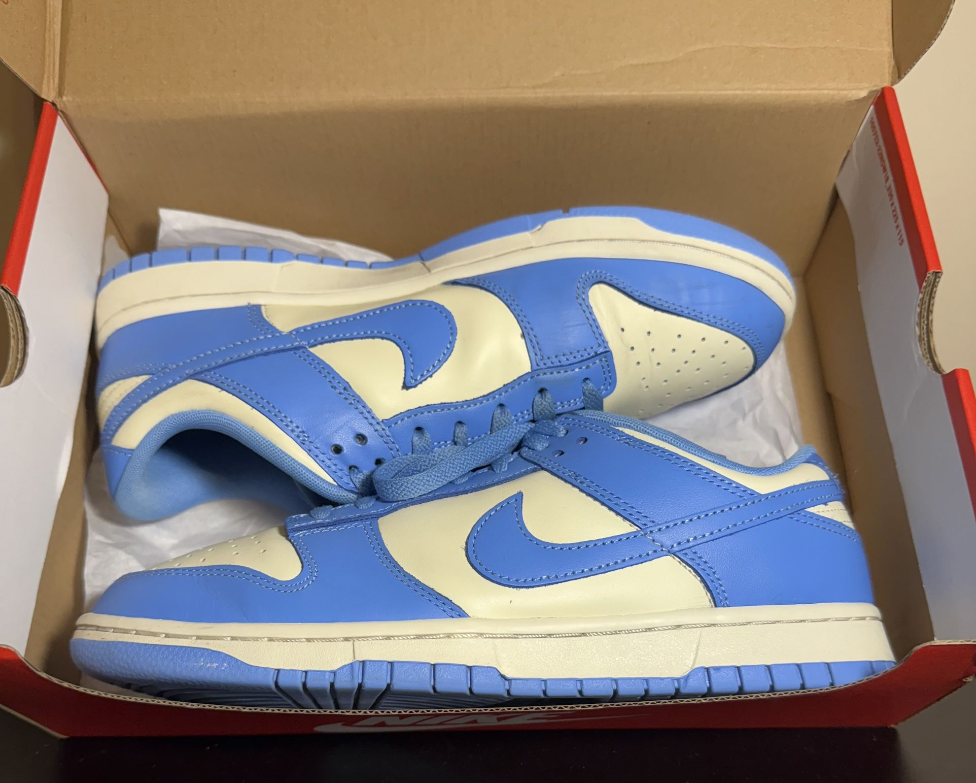 Nike Dunk Low “White University Blue” – Men’s Size 9.5 – Classic UNC Colorway – OG BOX