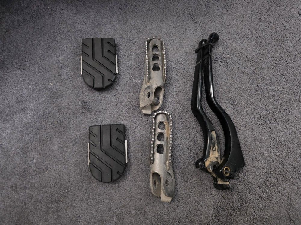 FREE BMW G310 GS Foot Pegs, Clutch, Brake Levers
