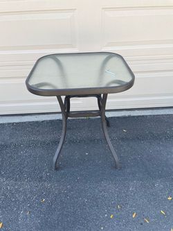 Outdoor Patio Side Table Glass Top