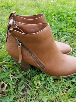 Boots Size 8