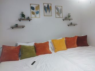 Queen beds with bed frame