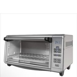 BLACK+DECKER 1500 W 8-Slice Black and Silver Countertop Convection Toaster Oven with Temperature Controls