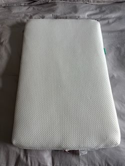 Newton Baby Mattress (for mini crib) (RETAIL $300)