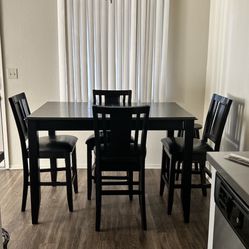 Kitchen Table 