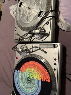 Twin Set Of Numark Tt-usb