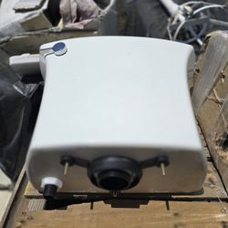 Highline Arc Toilet Tank/ Remplaso De Tanke