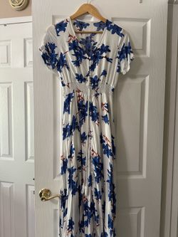 Women’s dresses size M each