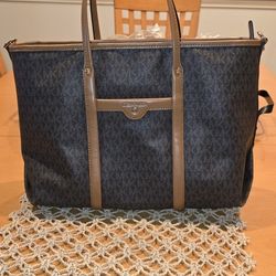 Michael Kors Logo Print Canvas Beck Medium Convertible Tote 
