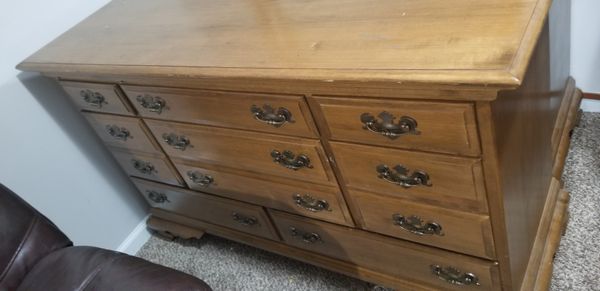 Solid Wood 8 Drawer Dresser Furniture In Fairfax Va Offerup