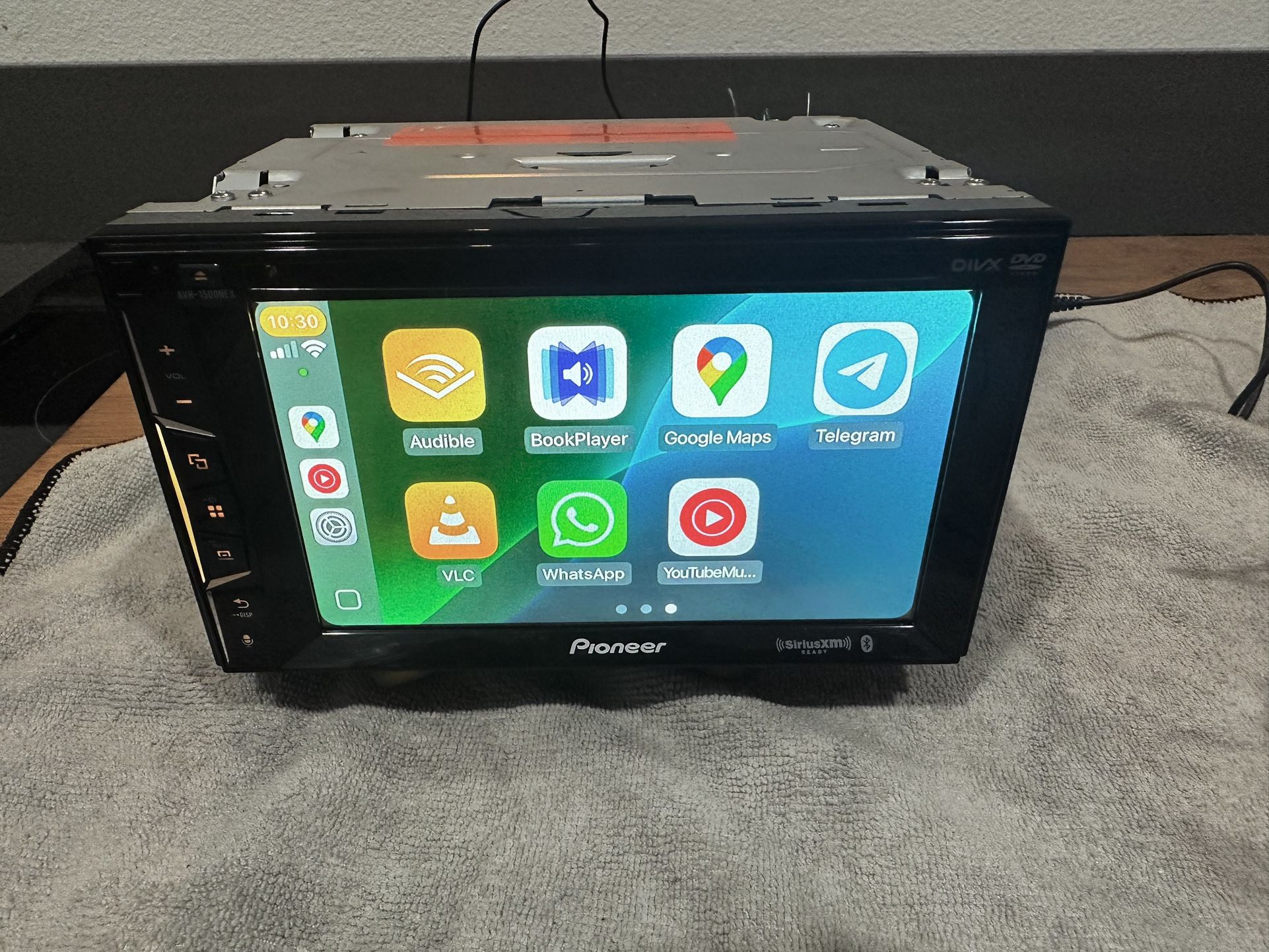Pioneer CarPlay Radio