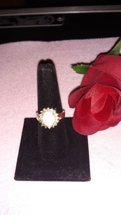 2.25ct. Opal and Citrine Ladies ring