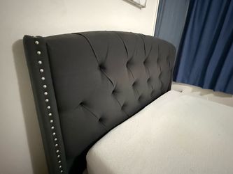 King bed with memory foam matress
