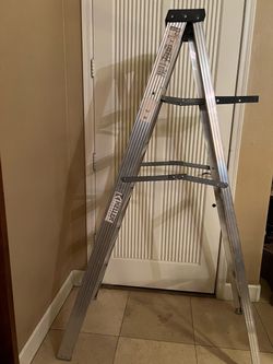 Keller Aluminum A-Frame Step Ladder
