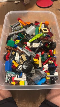 Assorted lego bricks