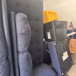 Free !! Free !! Costco sofa sectional navy blue