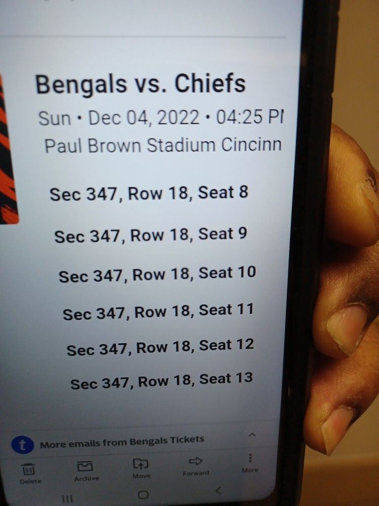 CHIEFS  VS BENGALS  TICKITS FOR SALE