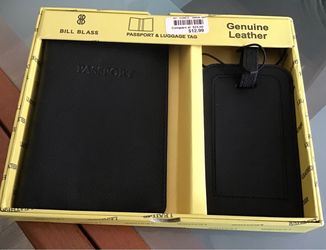 NWT~BILL BLASS~Black Genuine Leather Passport Holder~Luggage Tag Gift Box Set~Embossed Lettering