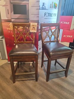 Swivel Bar Stool