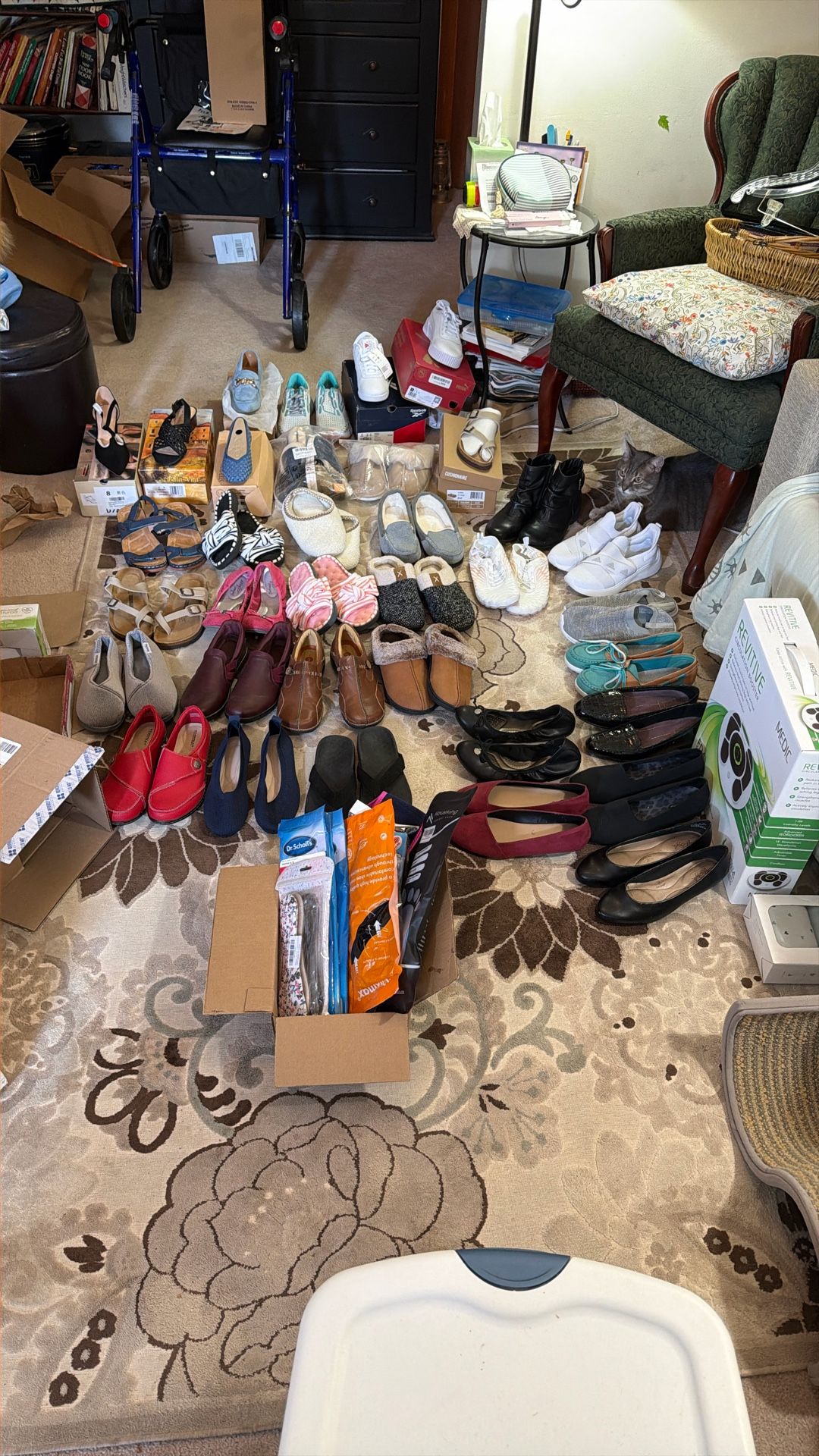 Women’s Size 8  Make Offer On Any Shoe