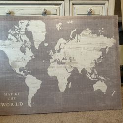 World map Painting in gray and white tones