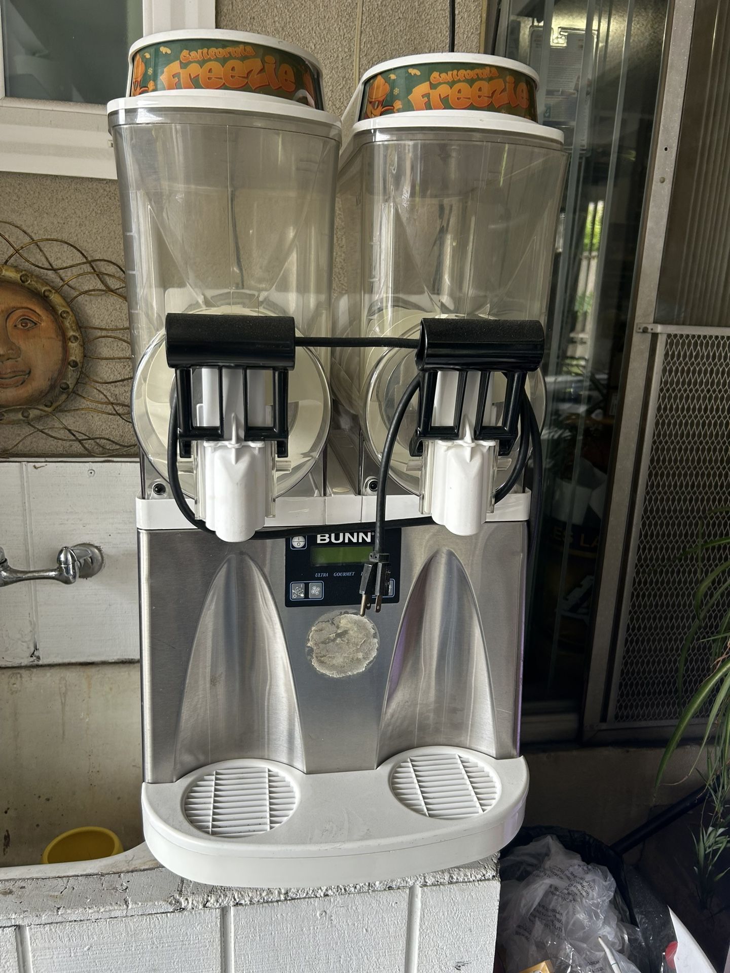 INDUSTRIAL SLUSHY MACHINES