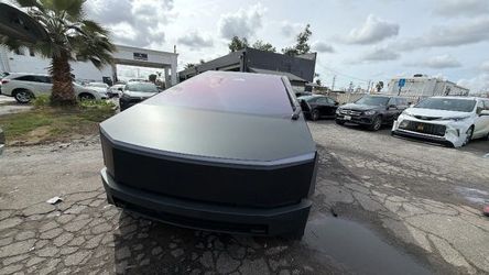 2024 Tesla Cybertruck