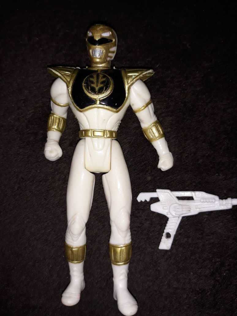 90s POWER RANGER ACTION FIGURE COLLECTIBLE TOY