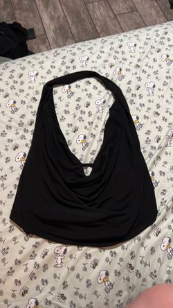 Medium black top