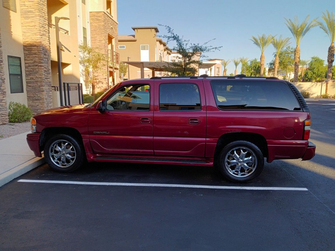 2004 GMC Yukon Denali