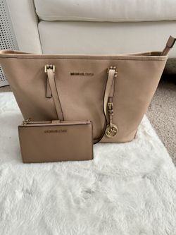 Michael Kors Matching Purse & Wallet