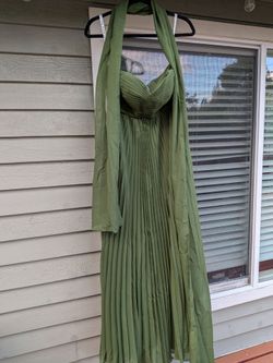Green Pleated Halter Maxi Dress size 8