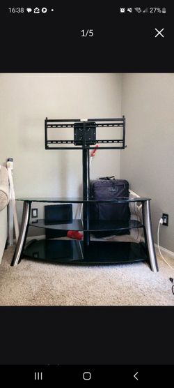 Free tv stand