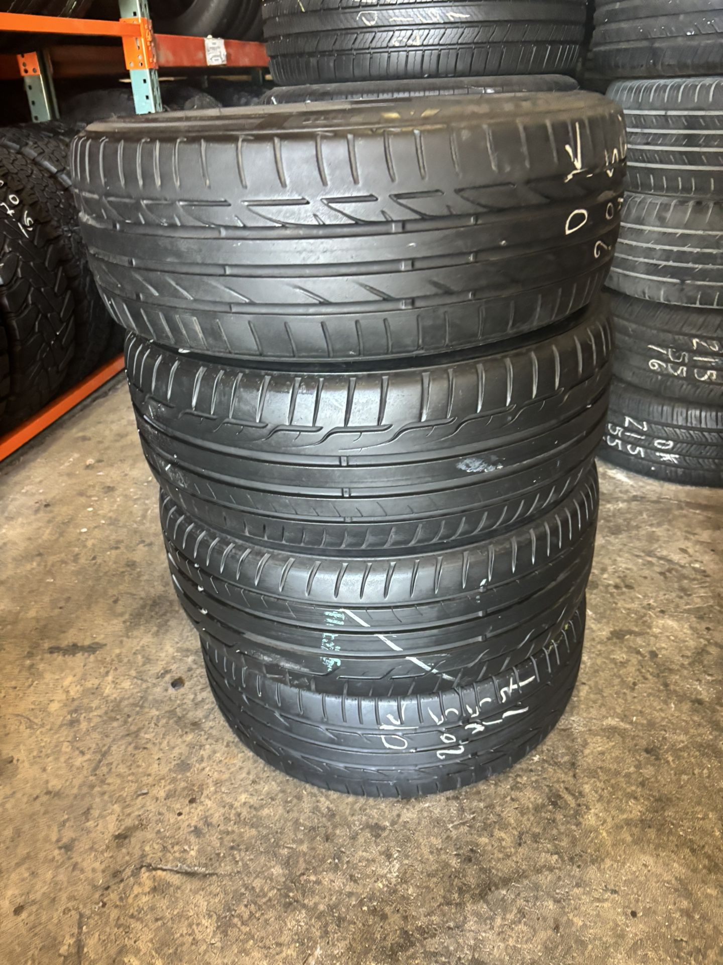 205/45/17 2) dunlop 2) potenza Bridgestone 