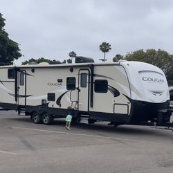 Travel Trailer - 2018 Cougar Completely Outfitted- Turn Key