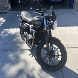 2022 Triumph Street Twin
