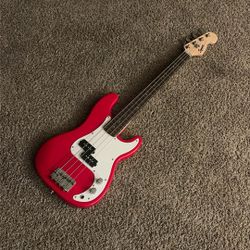 Mini Squier Precision Bass