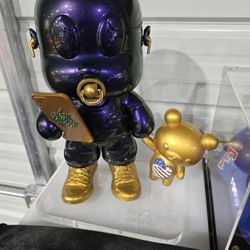 One Of A Kind Beedii Boo Statue