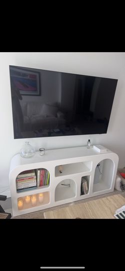 White console table Urban Outfitters