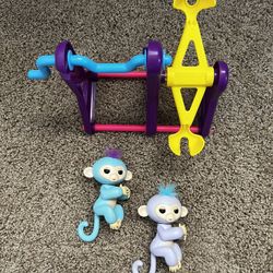 Fingerlings Monkey Playset 