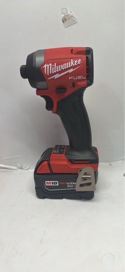 Milwaukee M18 FUEL Impact Driver with Battery