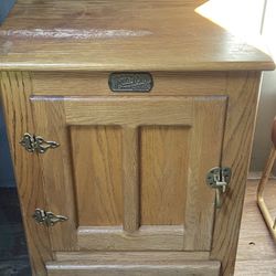 White Clad Oak End Table
