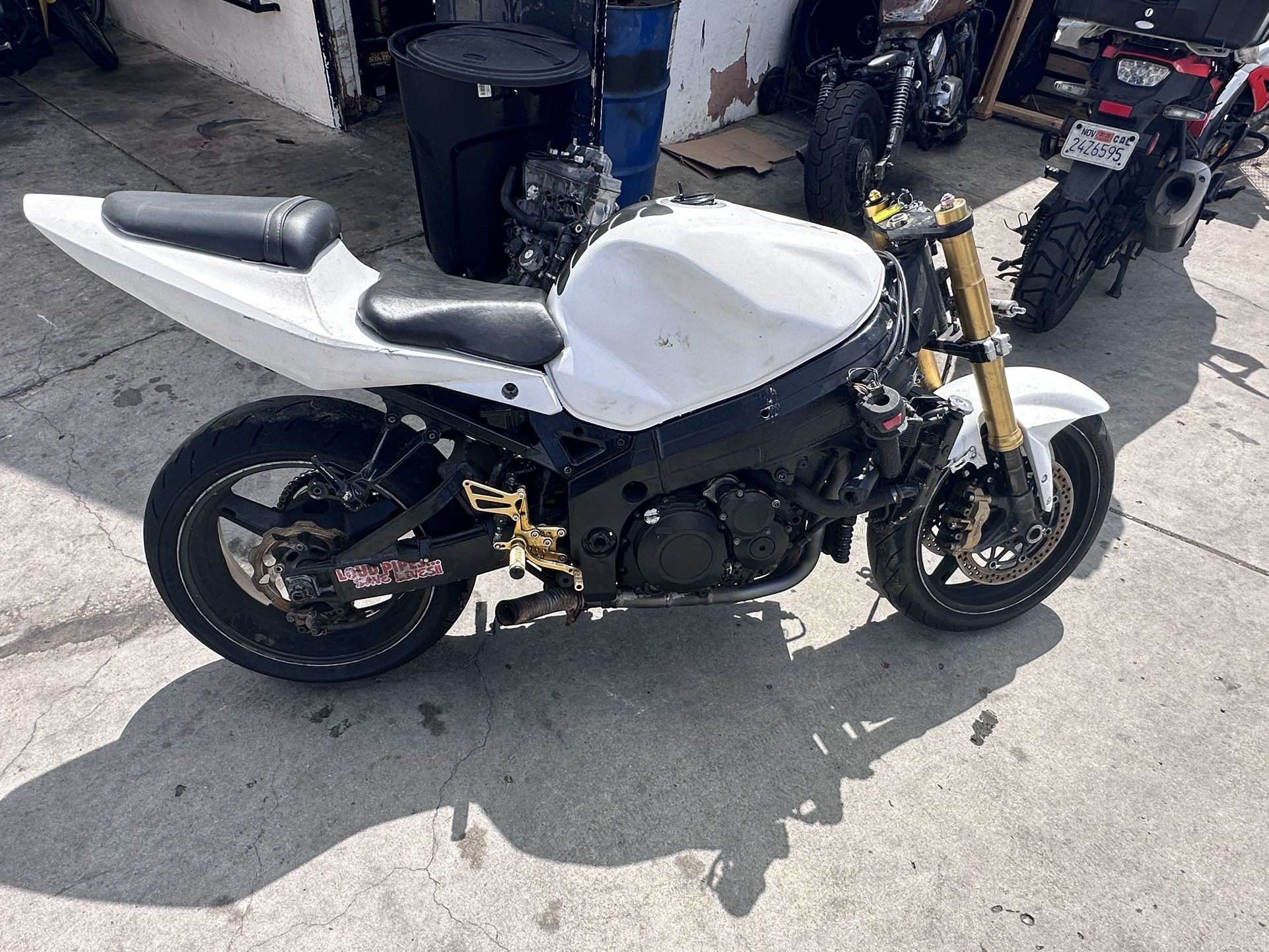 2003 2004 Gsxr 1000 Parts Only!