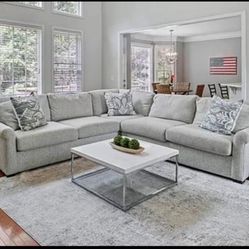 American Signature Bowery 3-Piece Sectional! This sectional is basically brand new!    