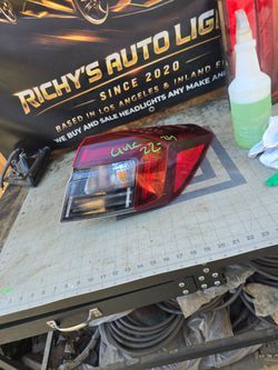 Civic tail light 2022 2024